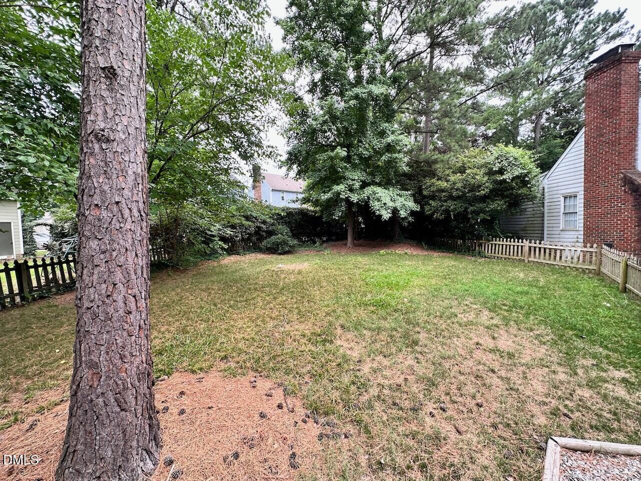 3117 E Folkestone Place Property Photo 18