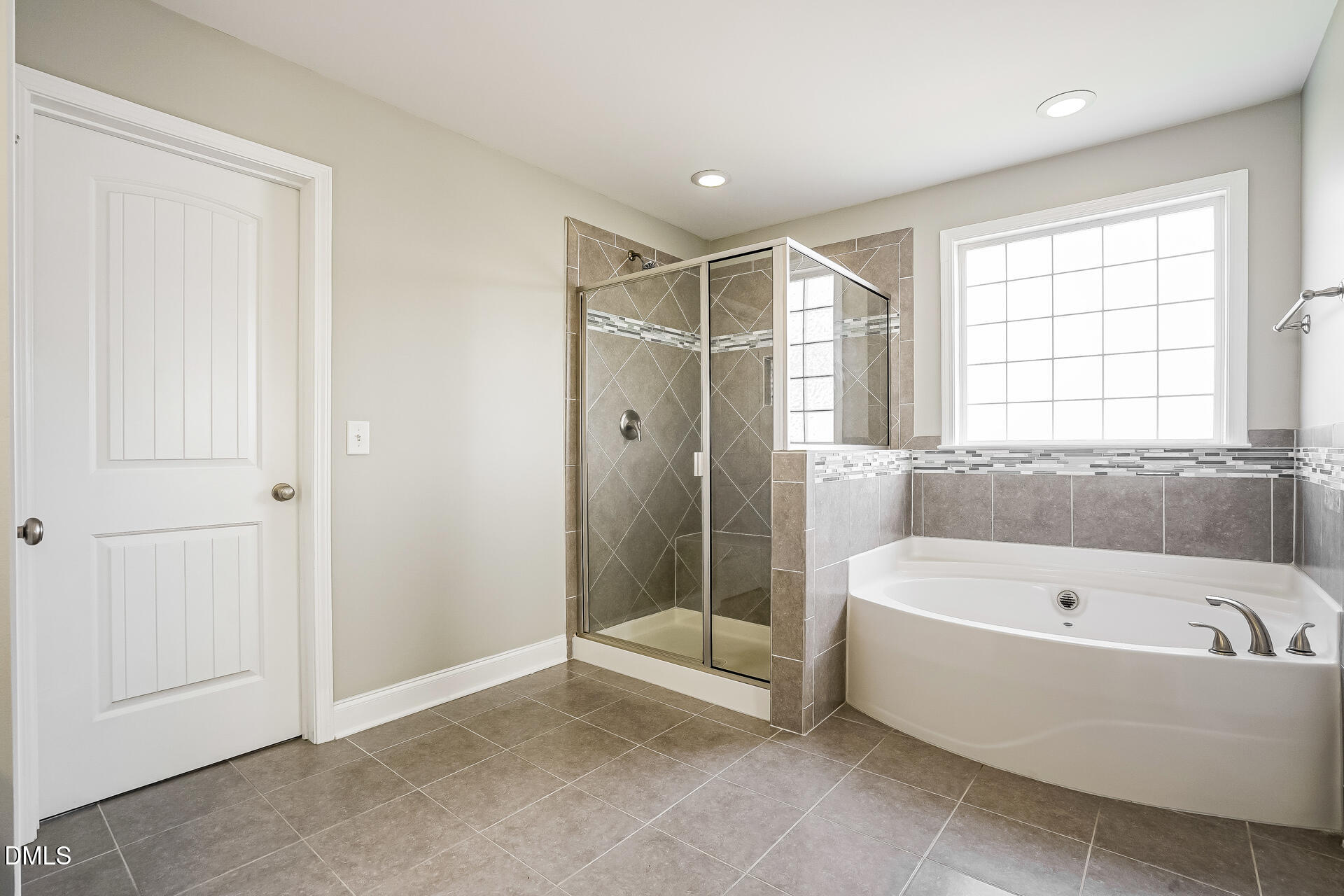 4148 Weavers Pond Drive Property Photo 12