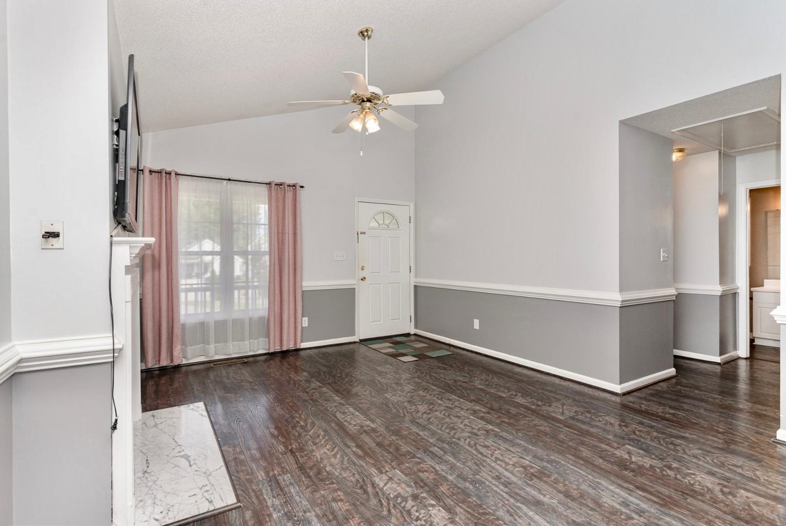 4408 Valley Cove Court Property Photo 8