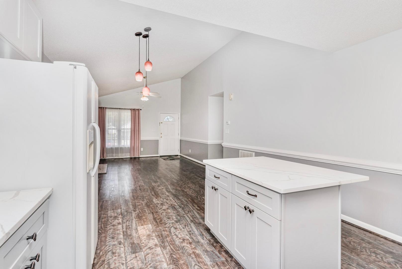 4408 Valley Cove Court Property Photo 13