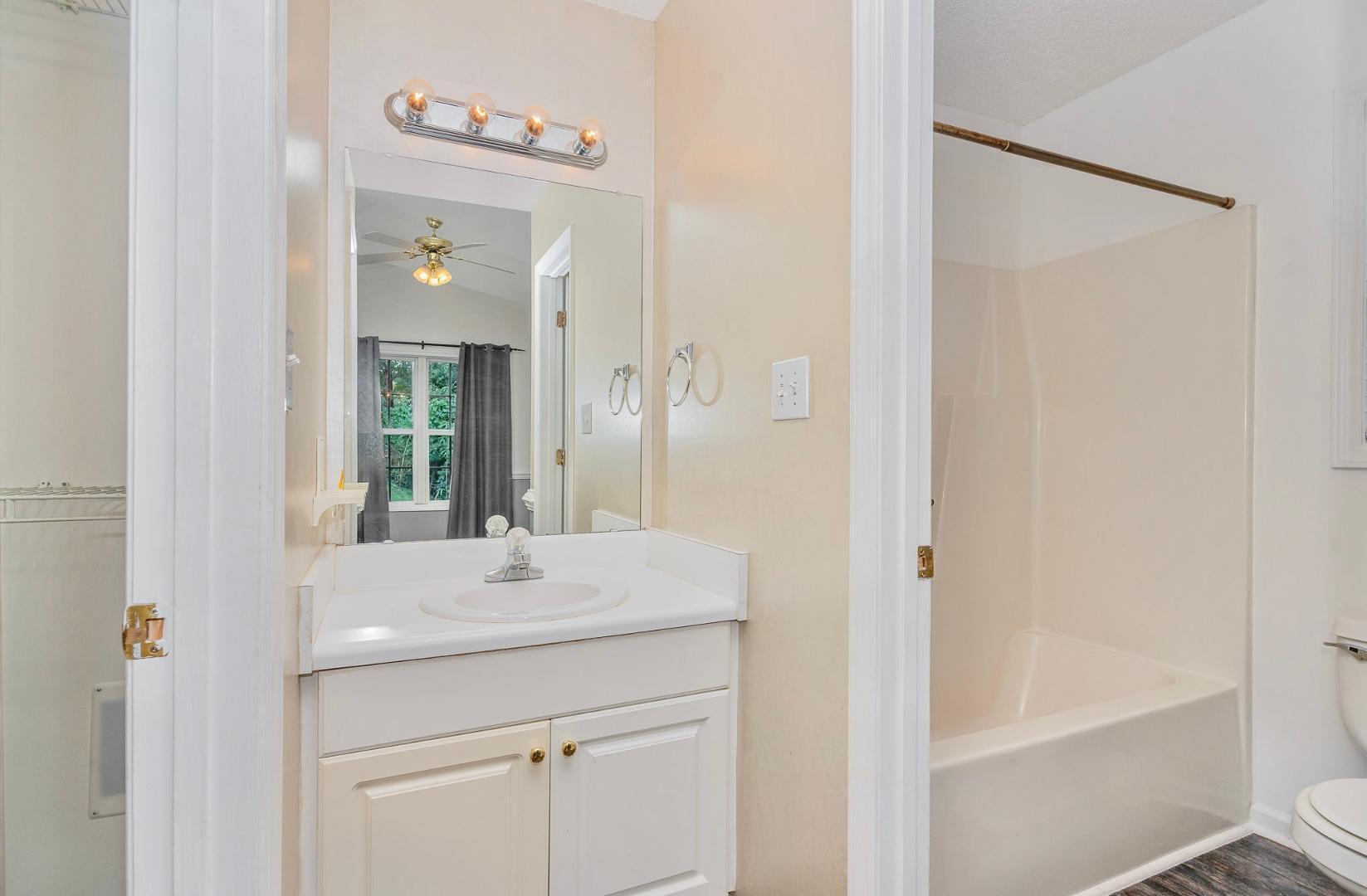 4408 Valley Cove Court Property Photo 16