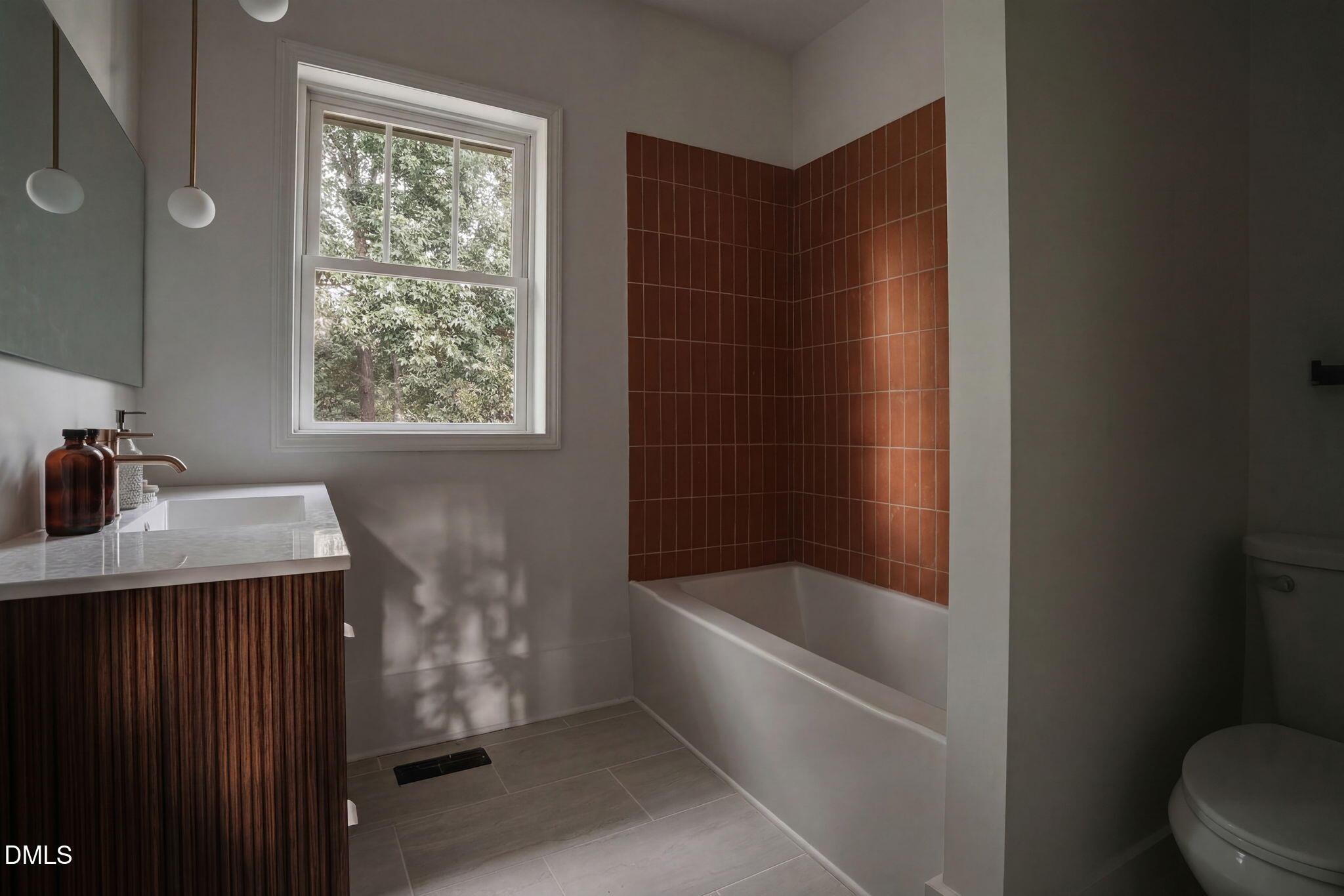 1011 Park Avenue Property Photo 11
