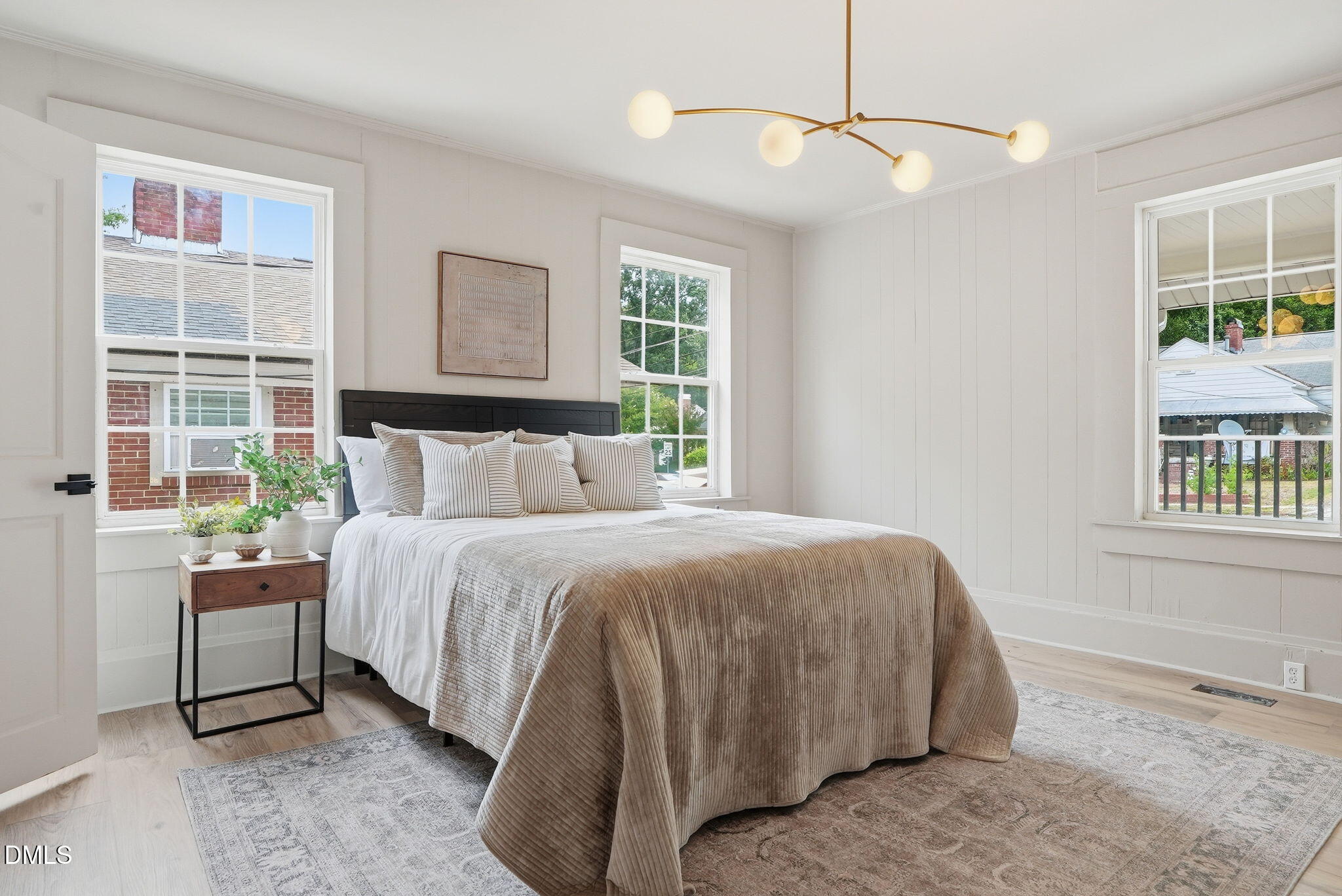 1011 Park Avenue Property Photo 28