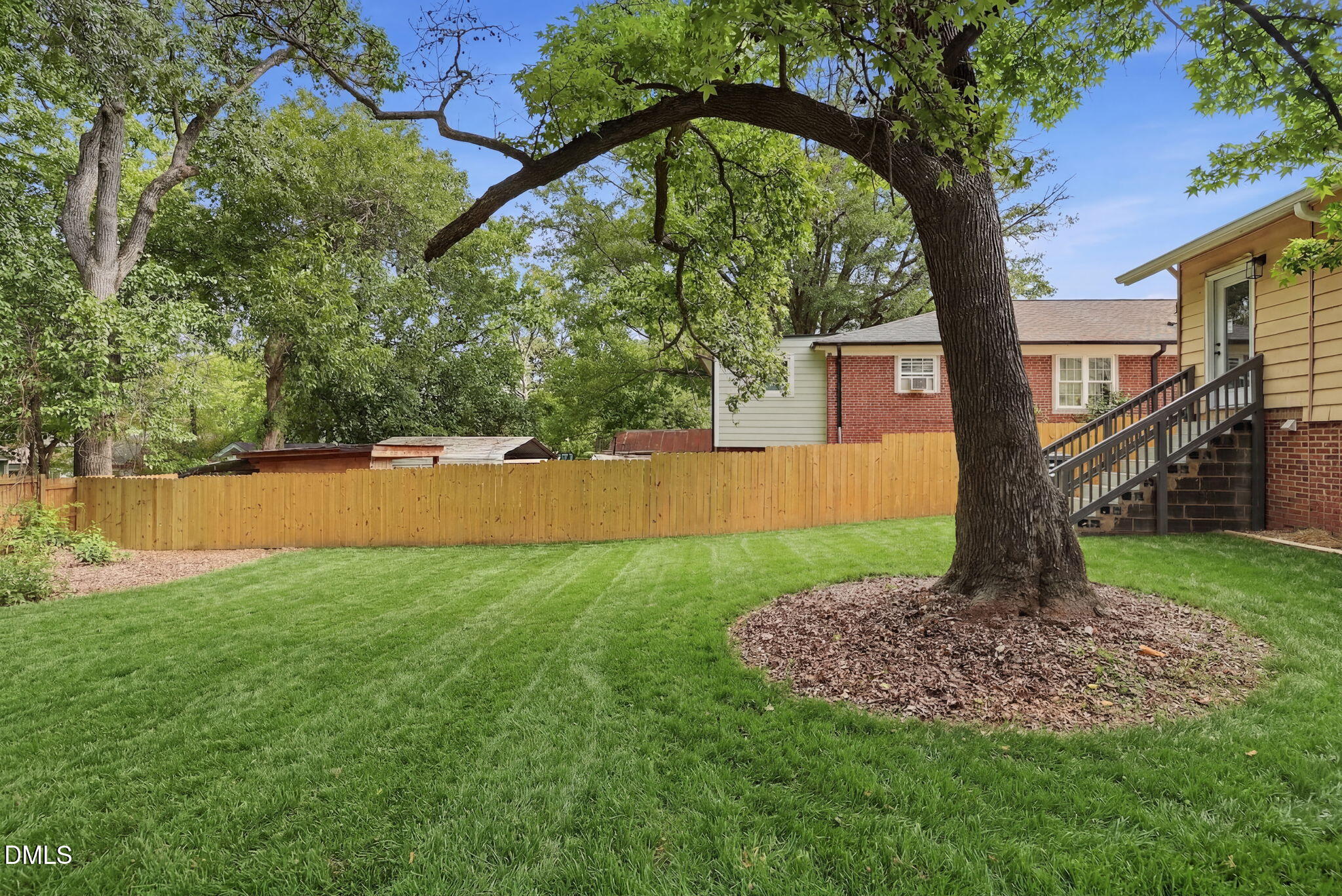 1011 Park Avenue Property Photo 45