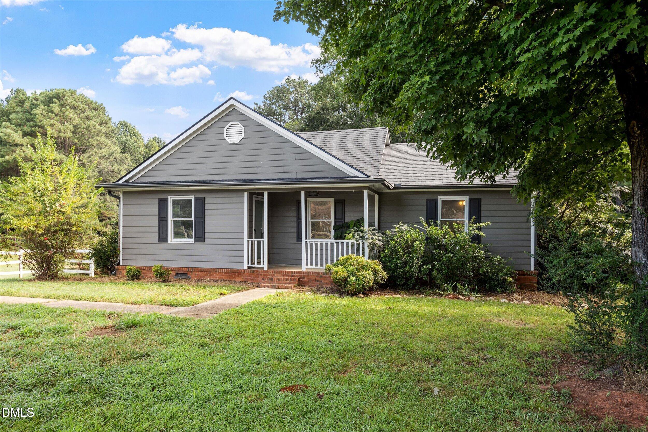 104 Riverbend Drive Property Photo 2