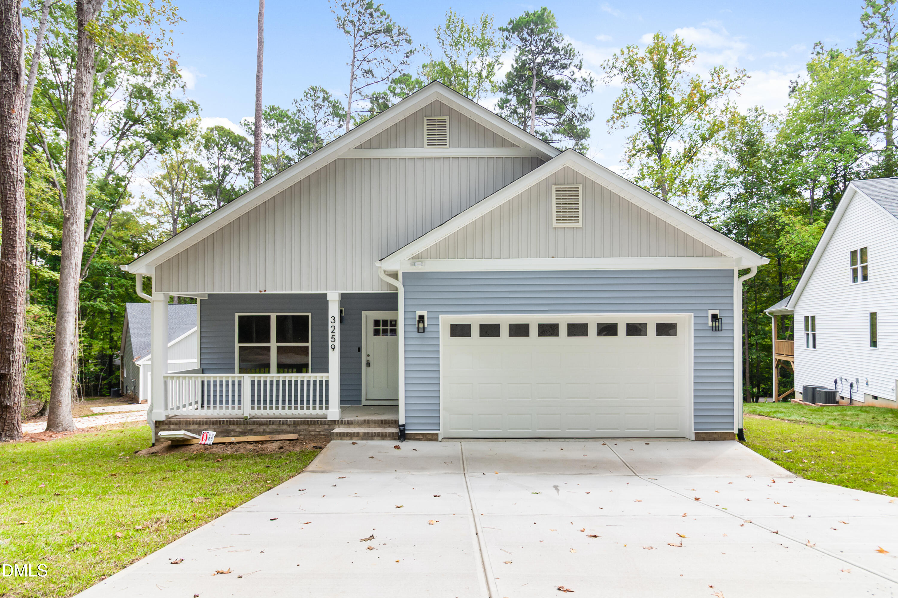 3259 Yorkshire Circle Property Photo 1