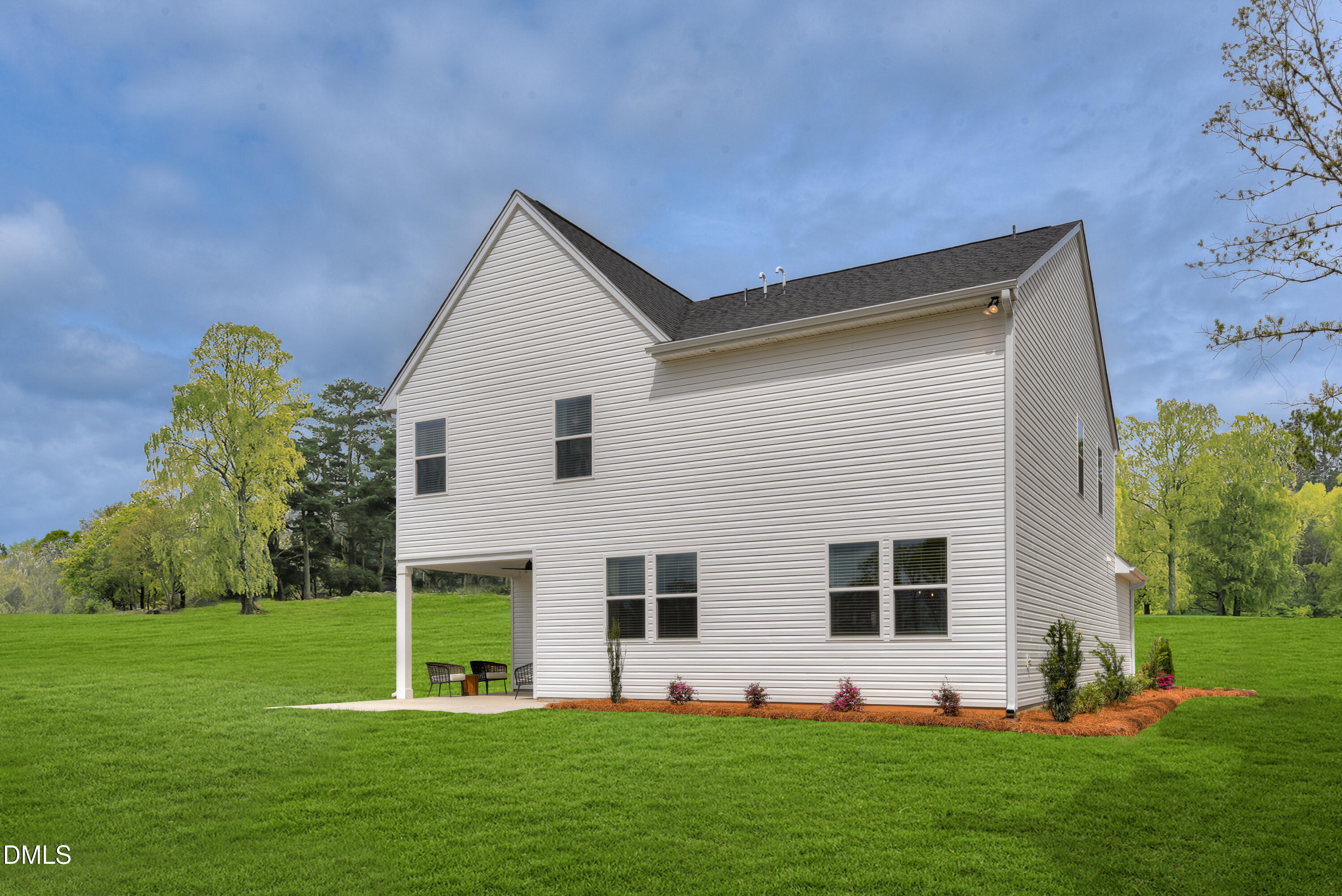1676 Lilac Garden Lane Property Photo 4