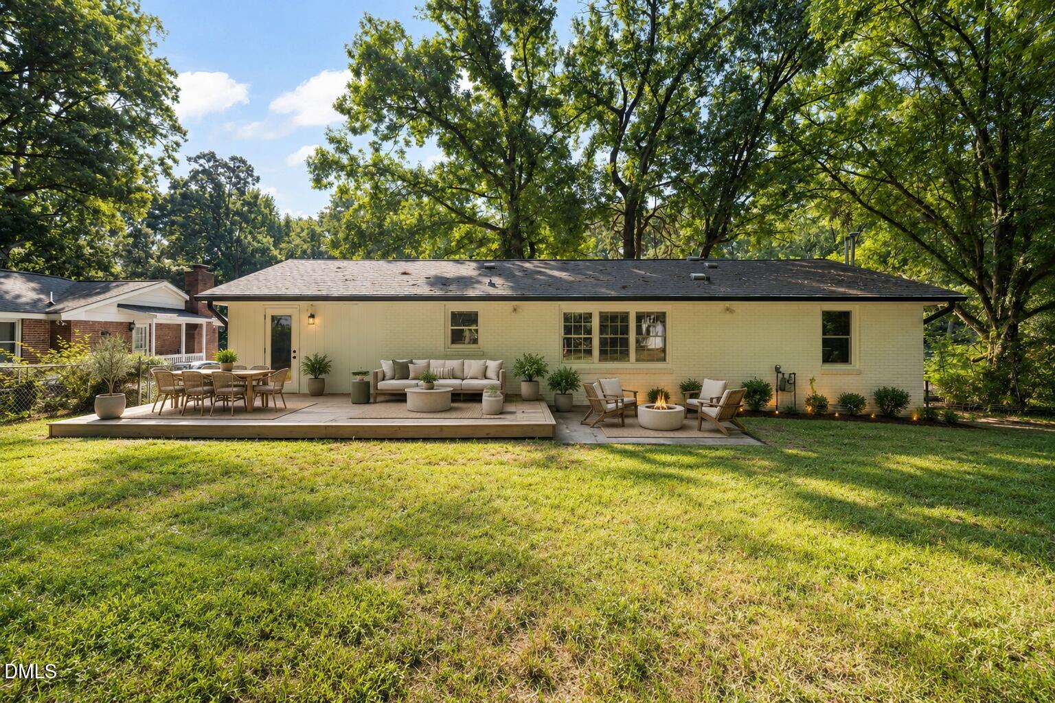 3309 Ashby Place Property Photo 4
