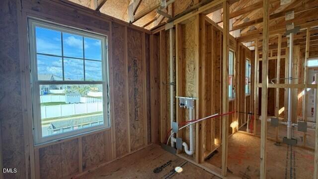 718 Old Station Point Property Photo 8