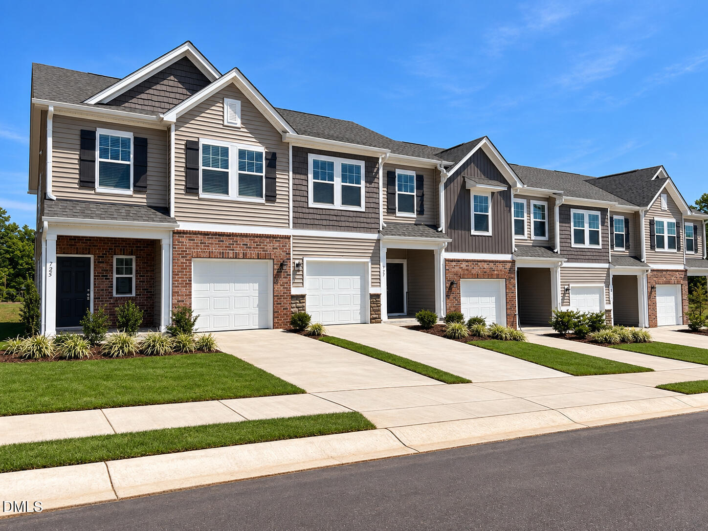 409 Dandelion Court Property Photo 1