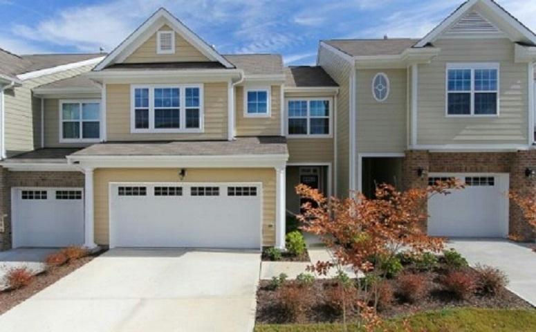 10118 Knotty Pine Lane Property Photo 1