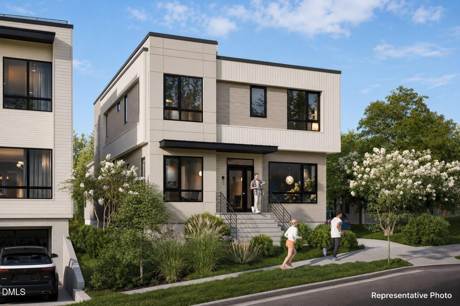 303 Bickett Boulevard Property Photo 6
