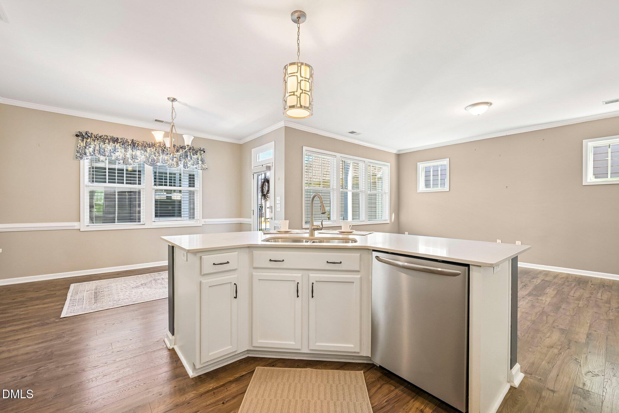 5517 Advancing Avenue Property Photo 12