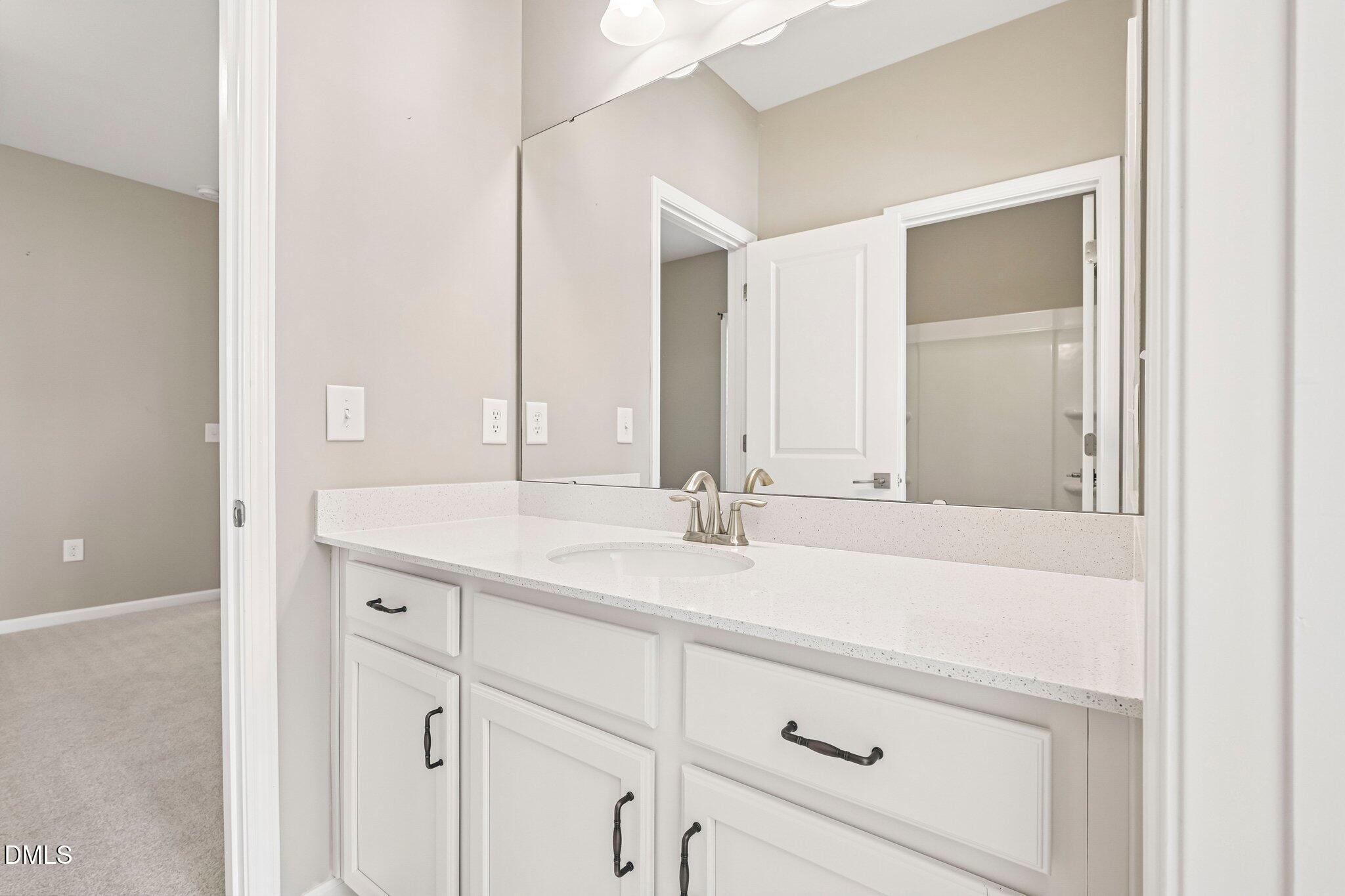 5517 Advancing Avenue Property Photo 28