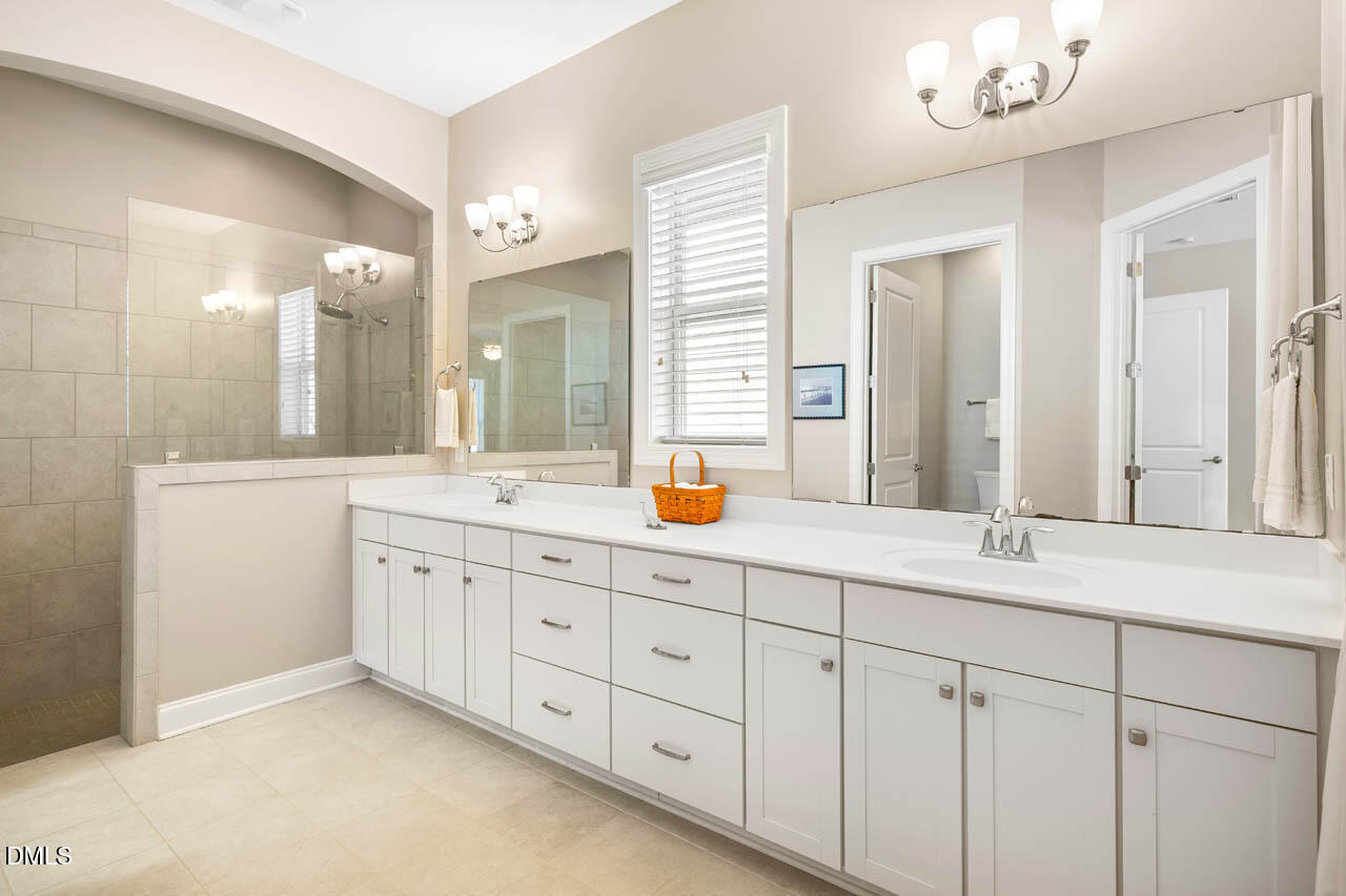 66 Middleton Place Property Photo 17