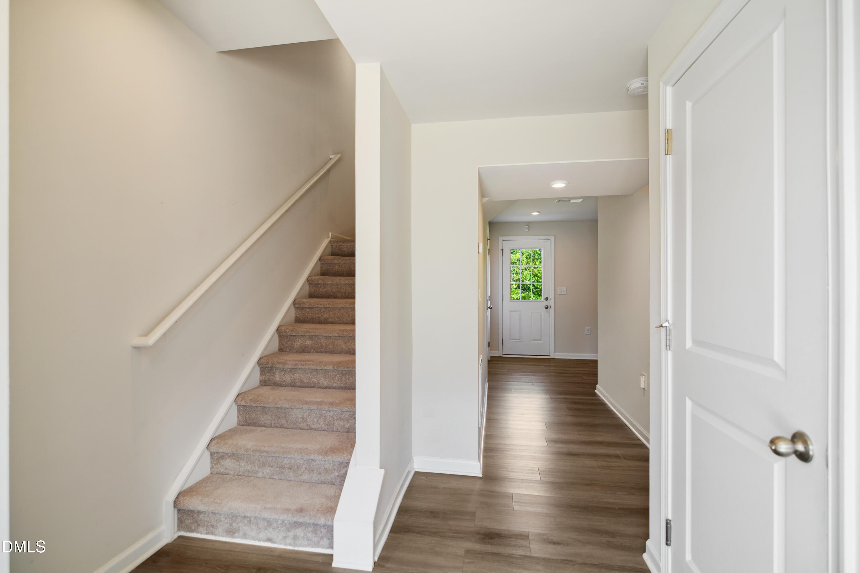 1112 Brimstone Way Property Photo 2