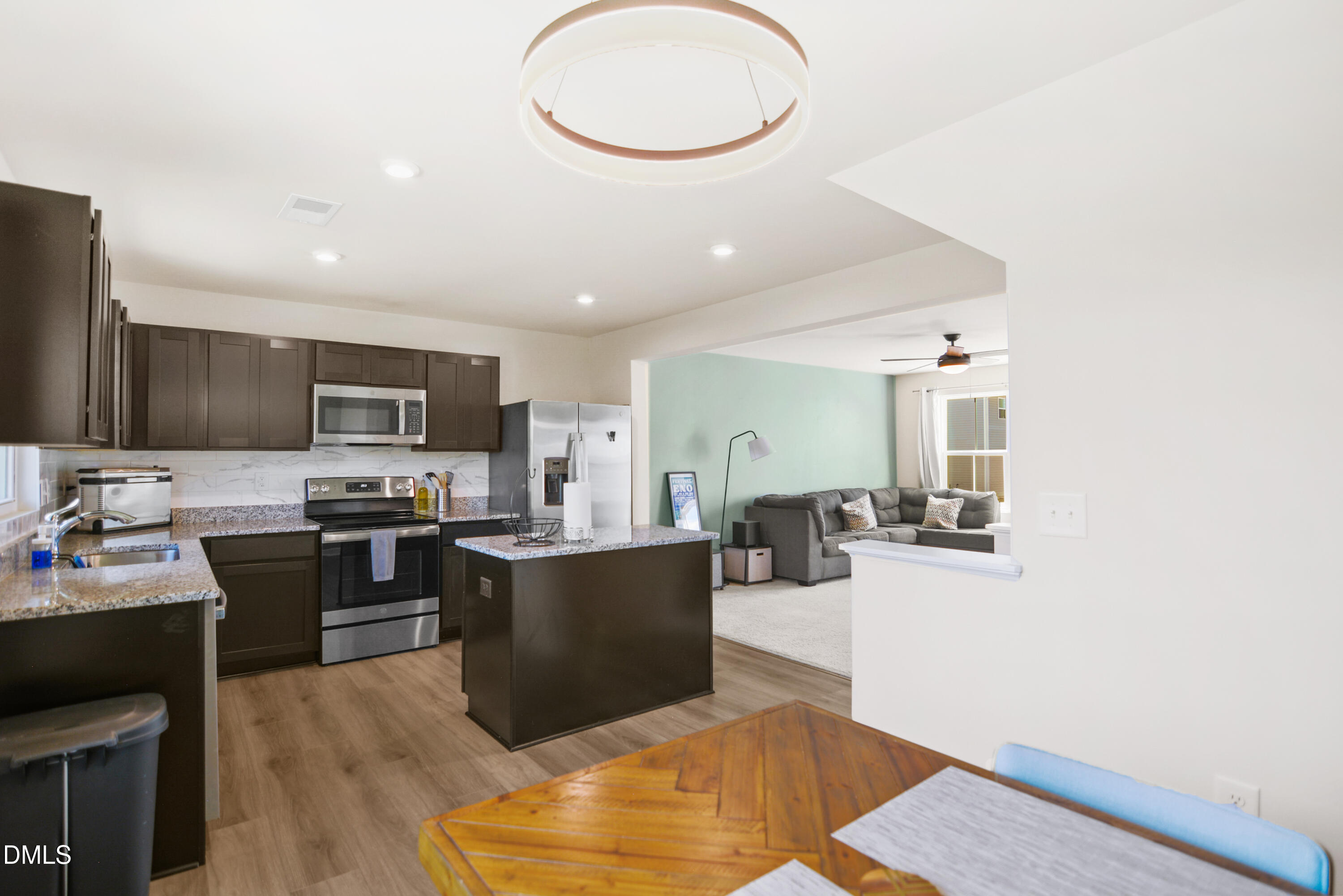 1112 Brimstone Way Property Photo 12