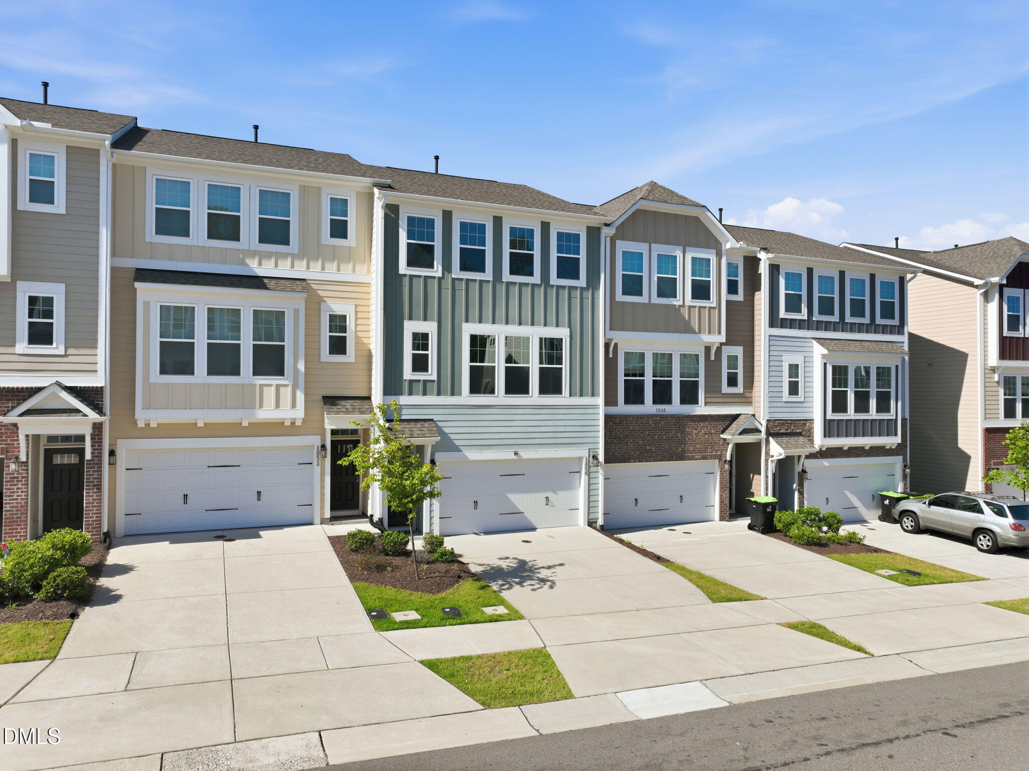 1050 Commack Drive Property Photo 3