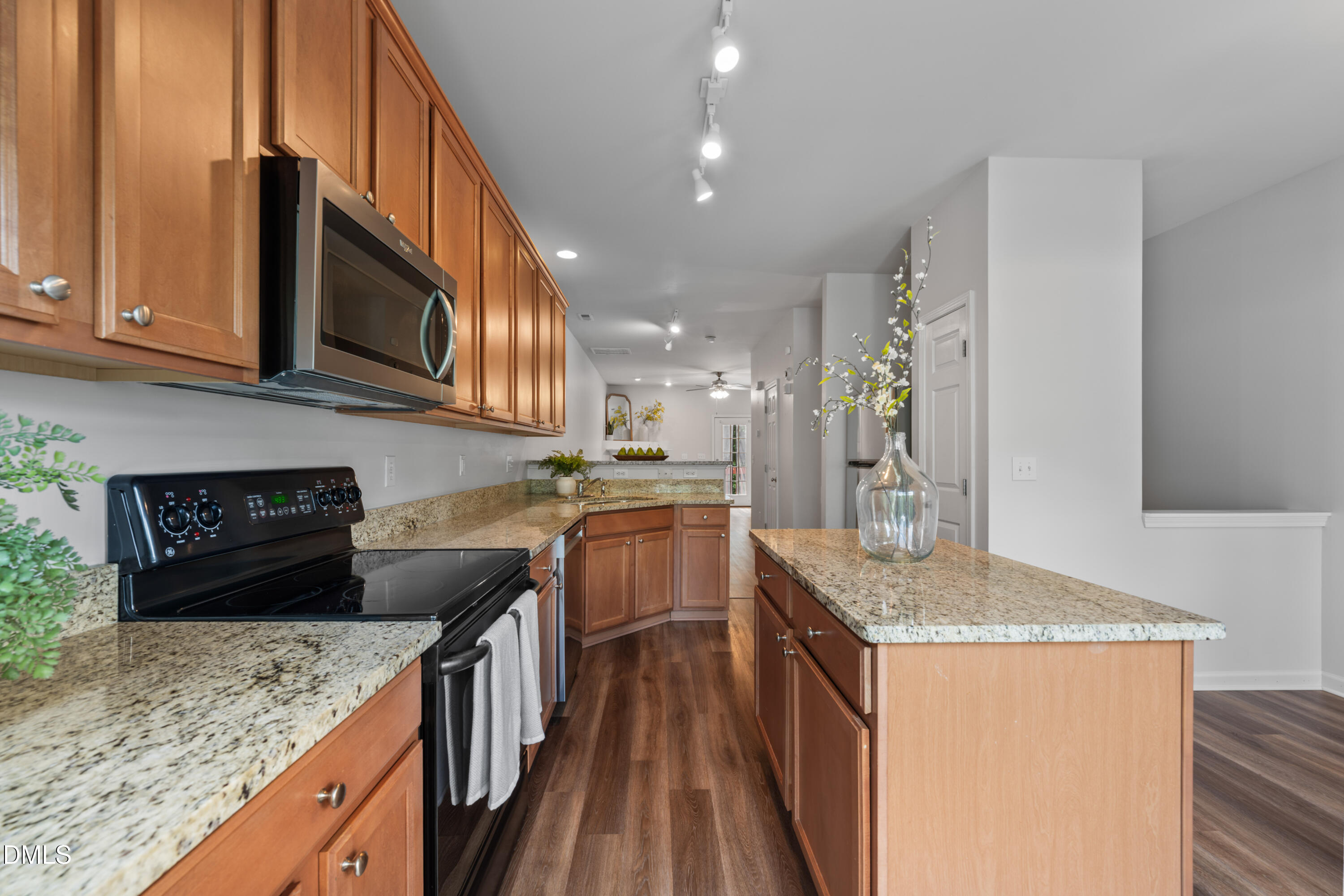 2806 Wyntercrest Lane Property Photo 14