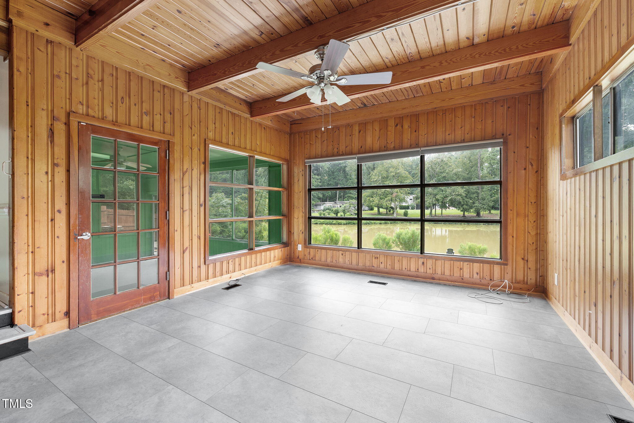 2118 Timberlake Drive Property Photo 6