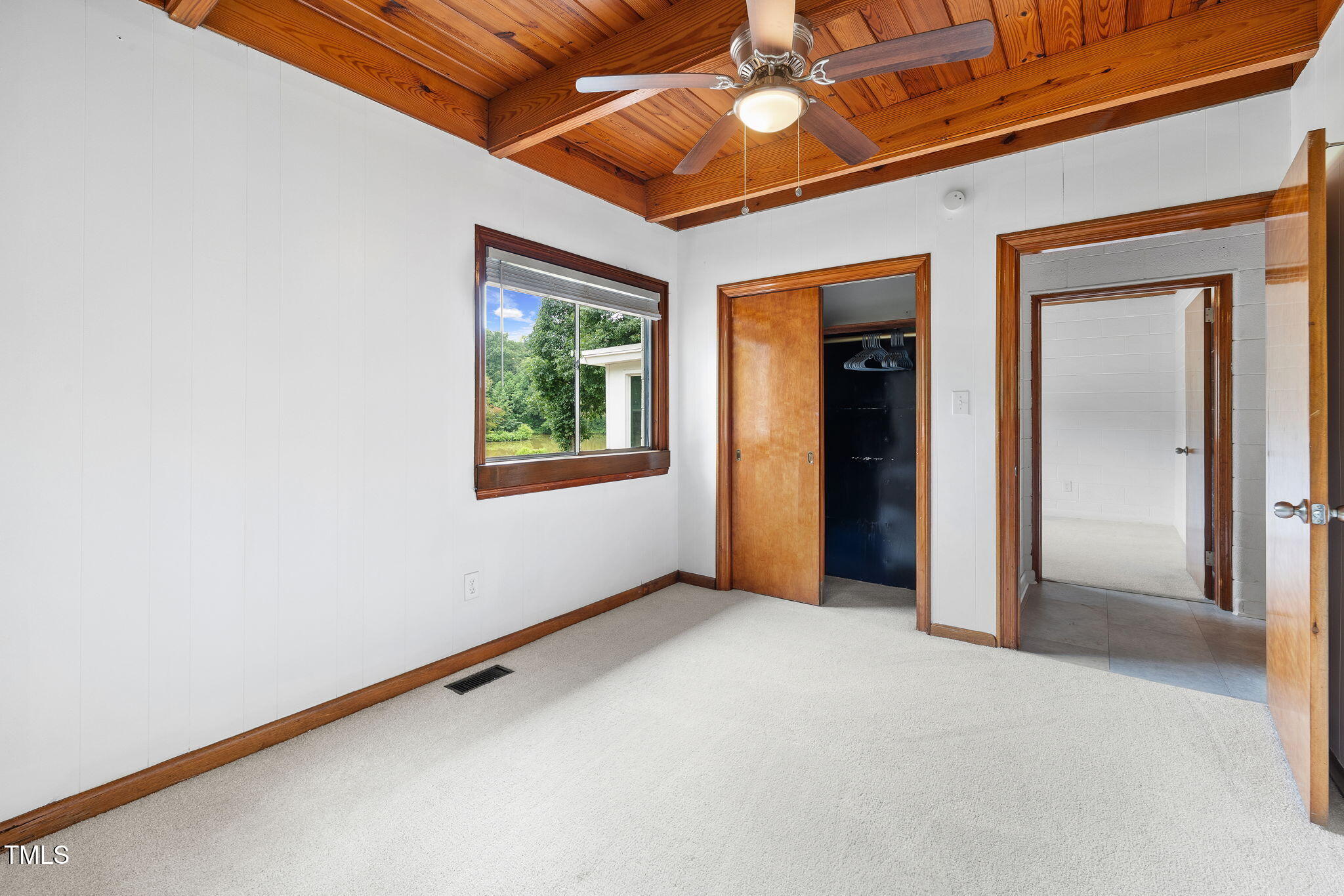 2118 Timberlake Drive Property Photo 13