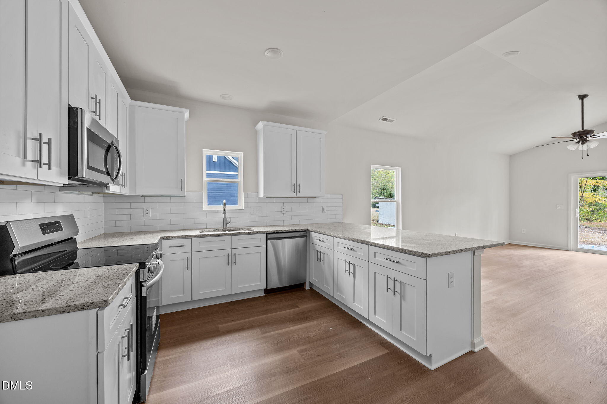 707 E Green Street Property Photo 8