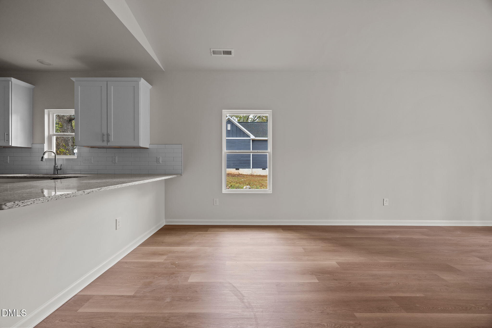 707 E Green Street Property Photo 13