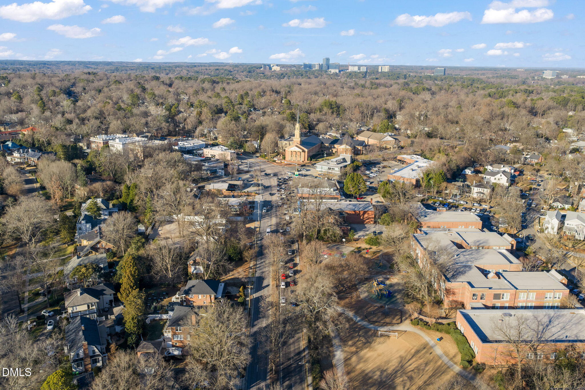 301 Bickett Boulevard Property Photo 7