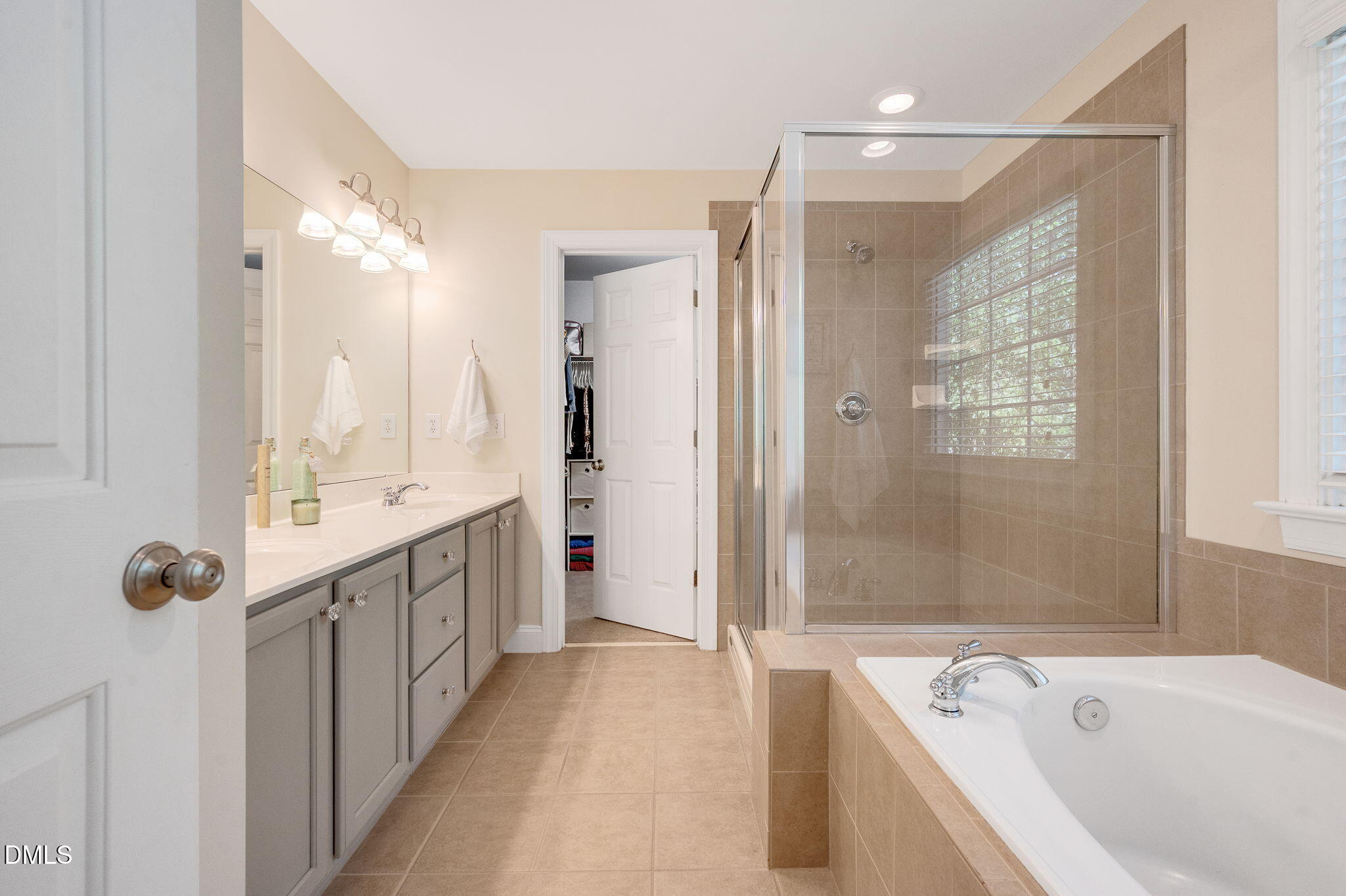 1004 Town Side Drive Property Photo 18