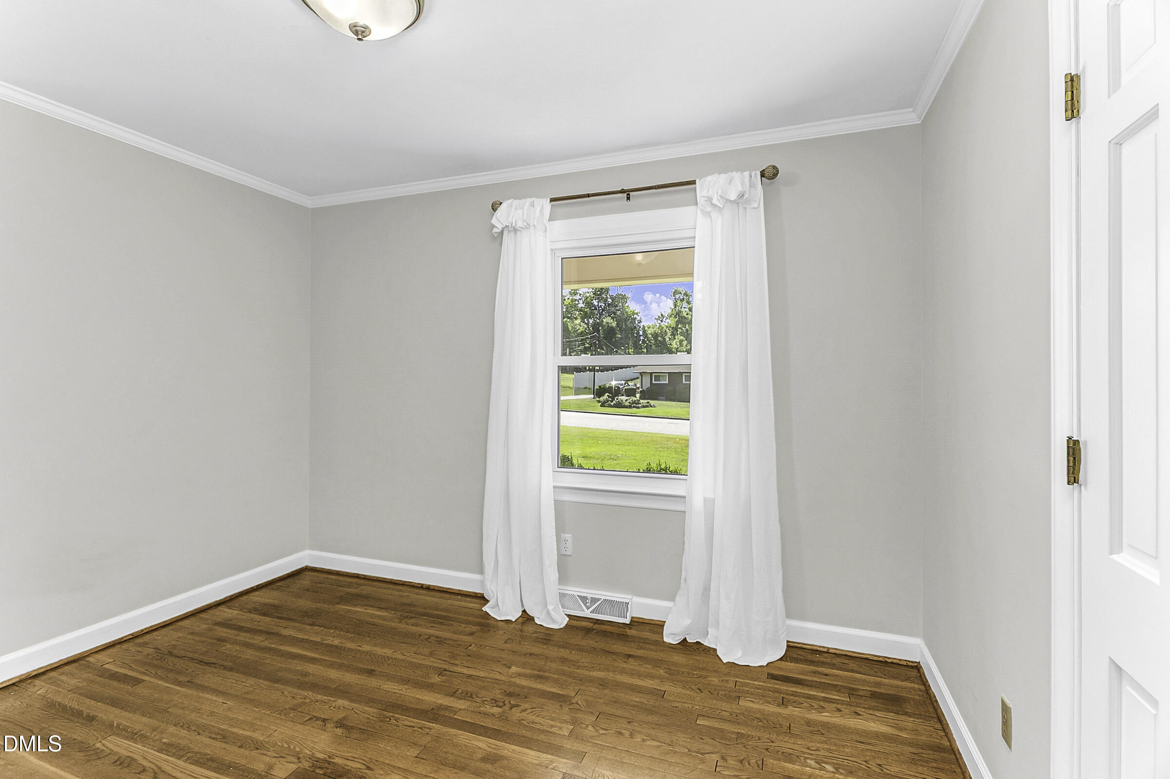 3818 Hermine Street Property Photo 15