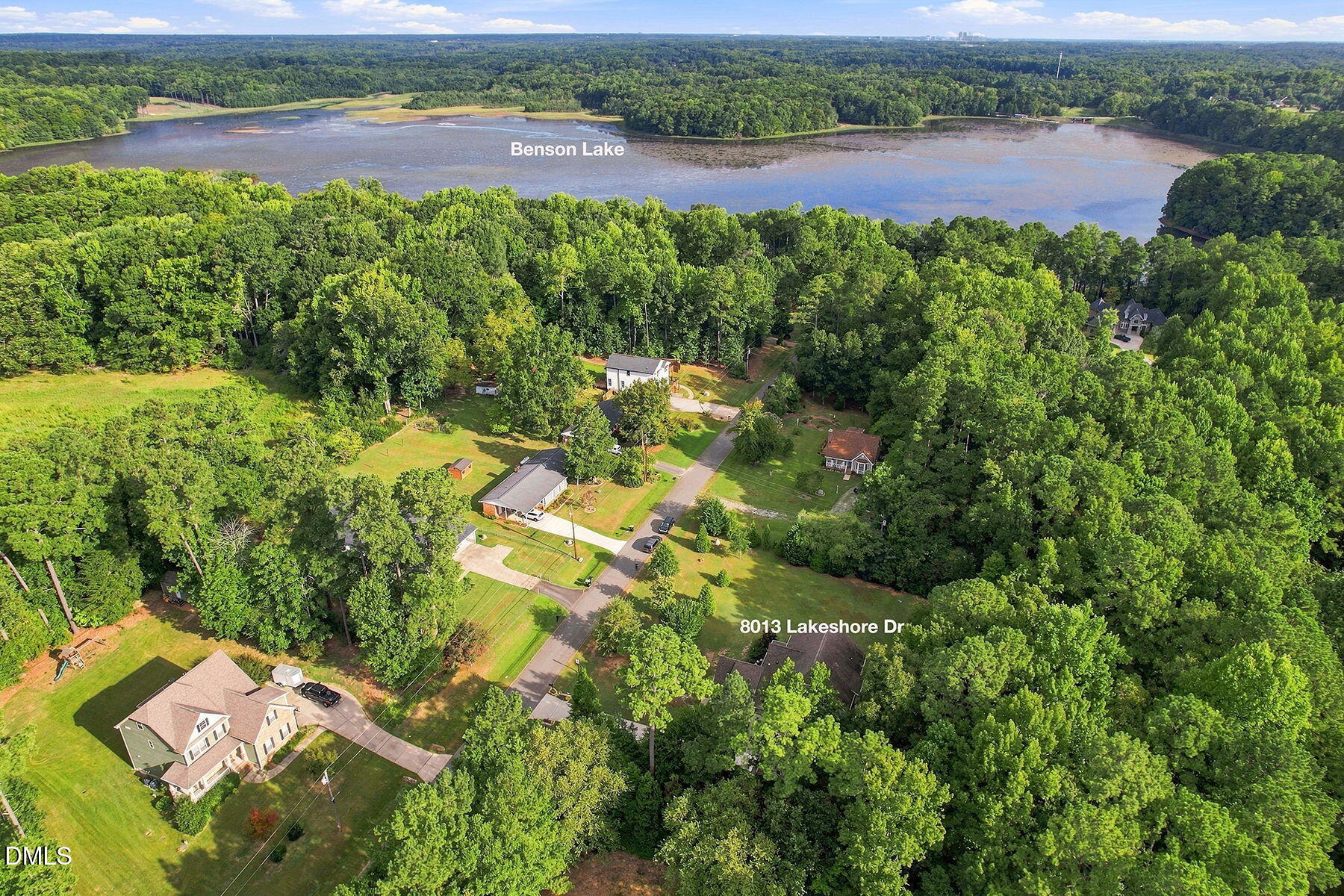 8013 Lakeshore Drive Property Photo 2