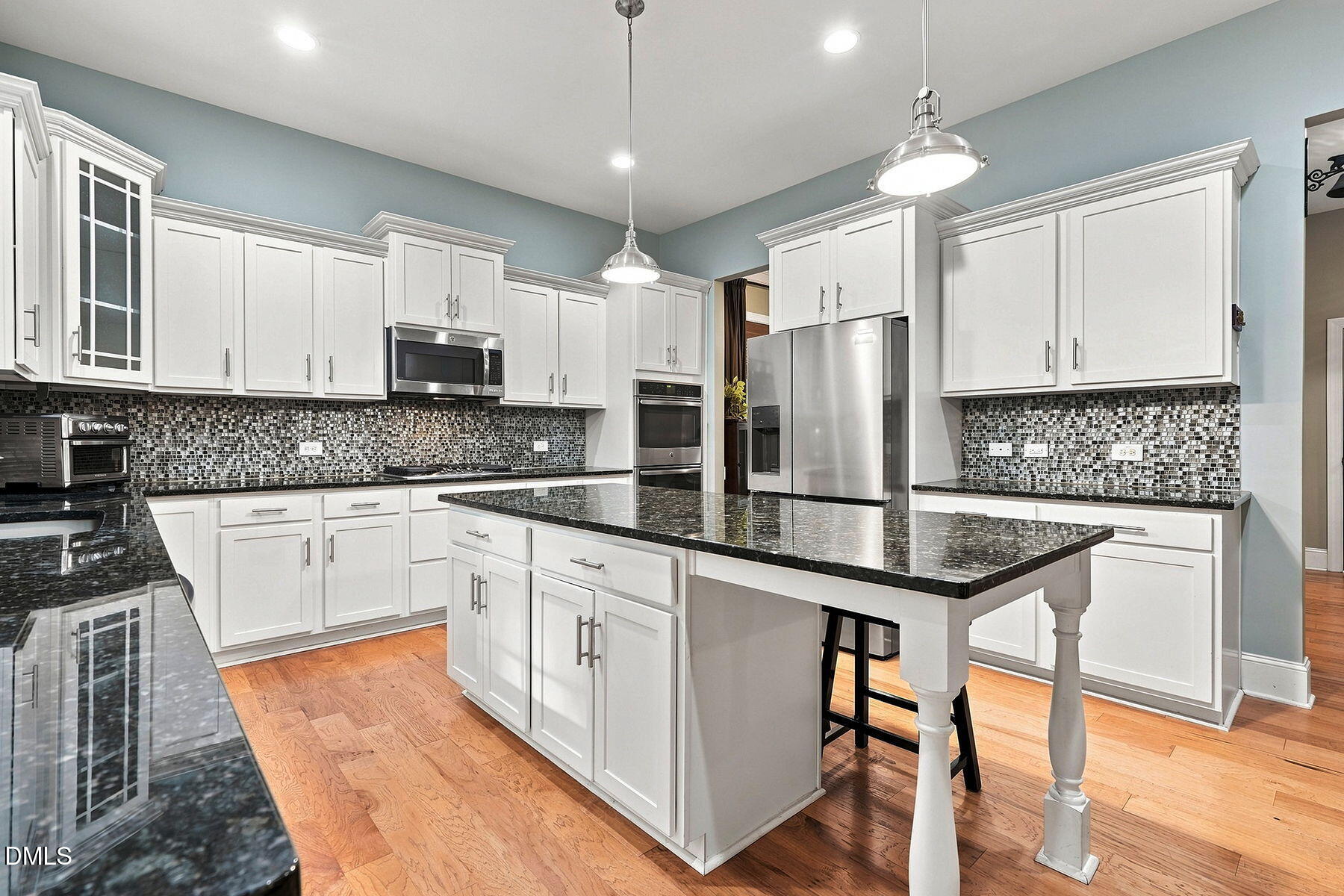 8013 Lakeshore Drive Property Photo 14