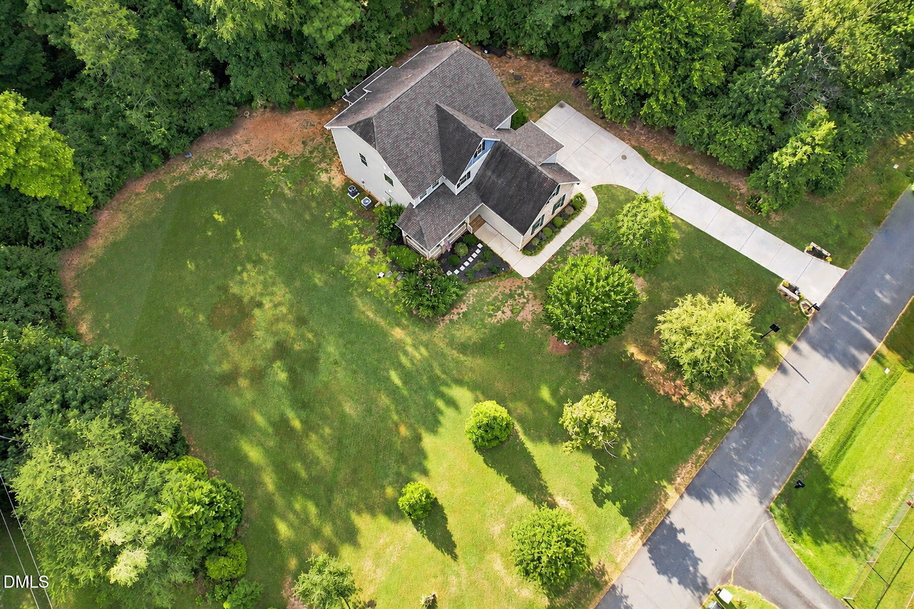 8013 Lakeshore Drive Property Photo 33