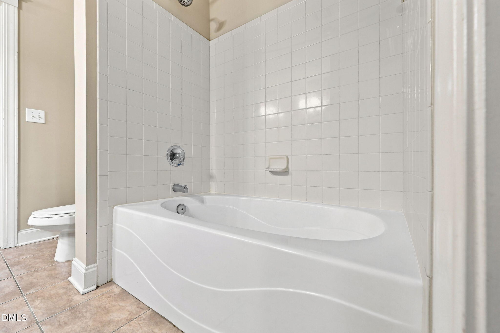222 Glenwood Avenue 717 Property Photo 13