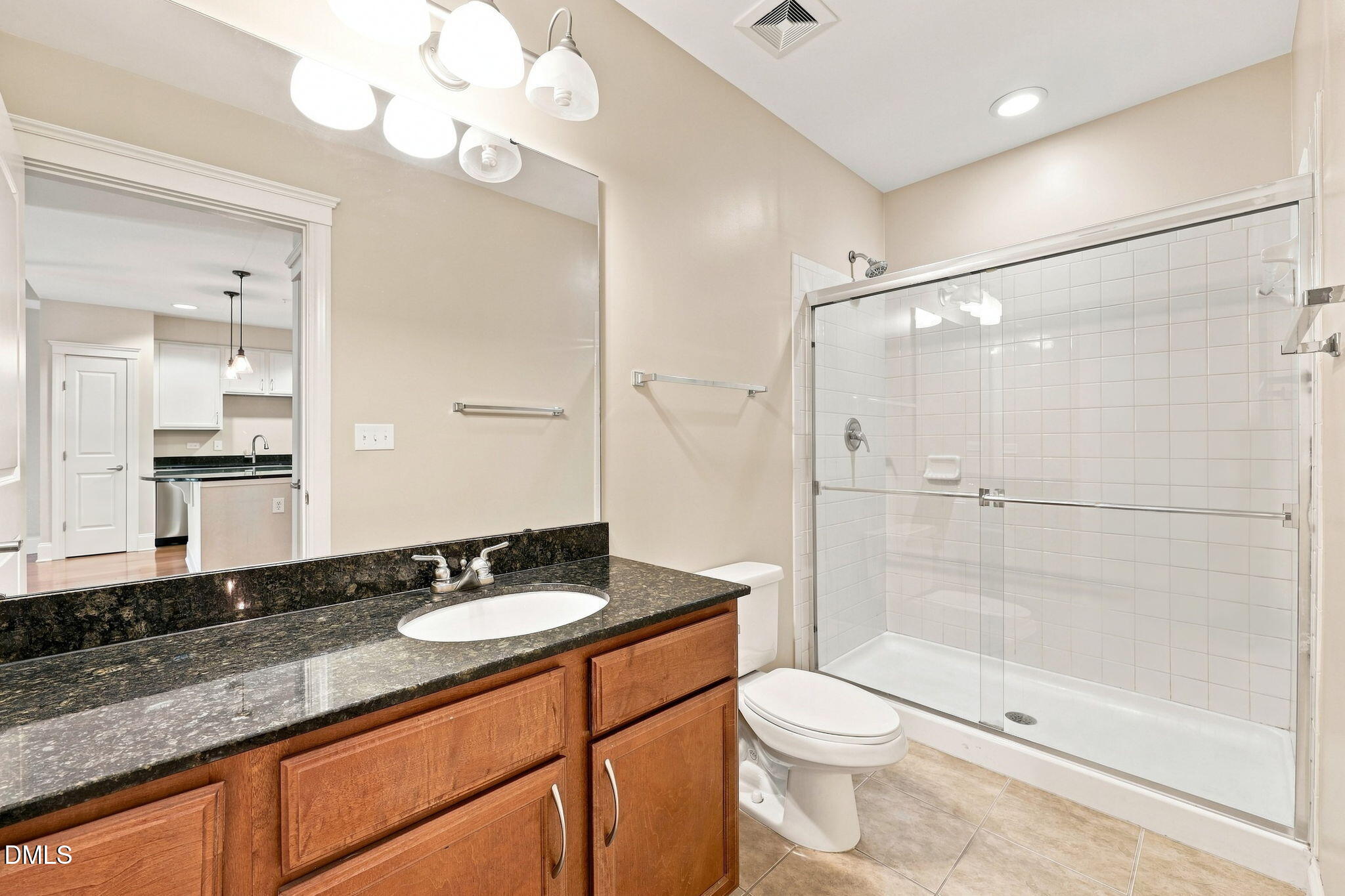 222 Glenwood Avenue 717 Property Photo 16