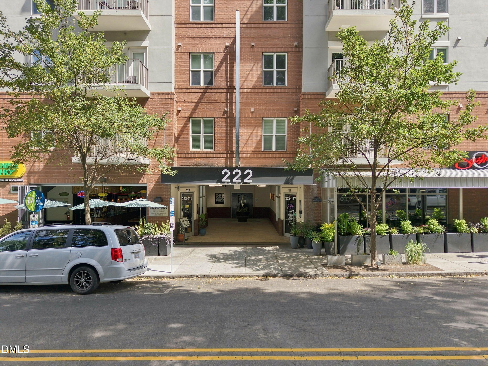 222 Glenwood Avenue 717 Property Photo 26