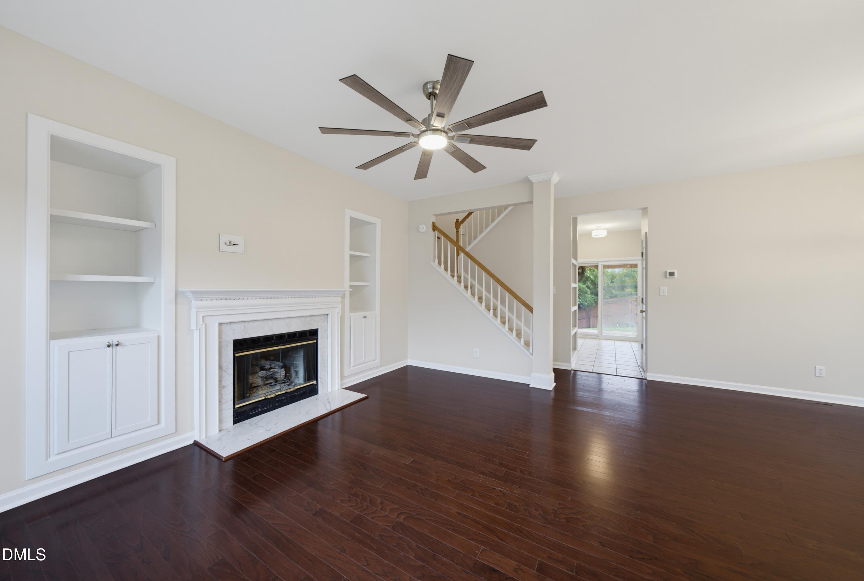 904 Starkland Way Property Photo 4