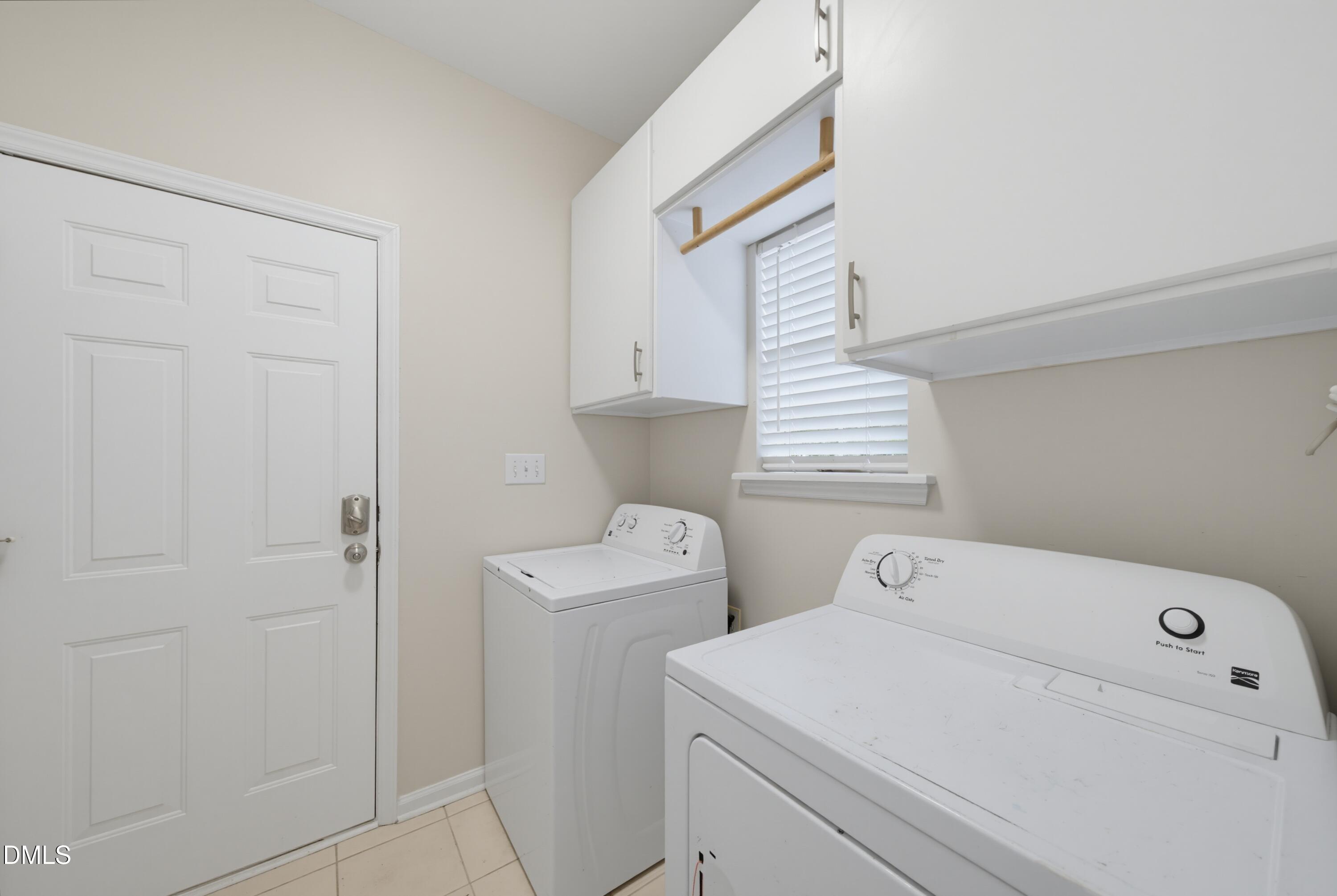 904 Starkland Way Property Photo 13