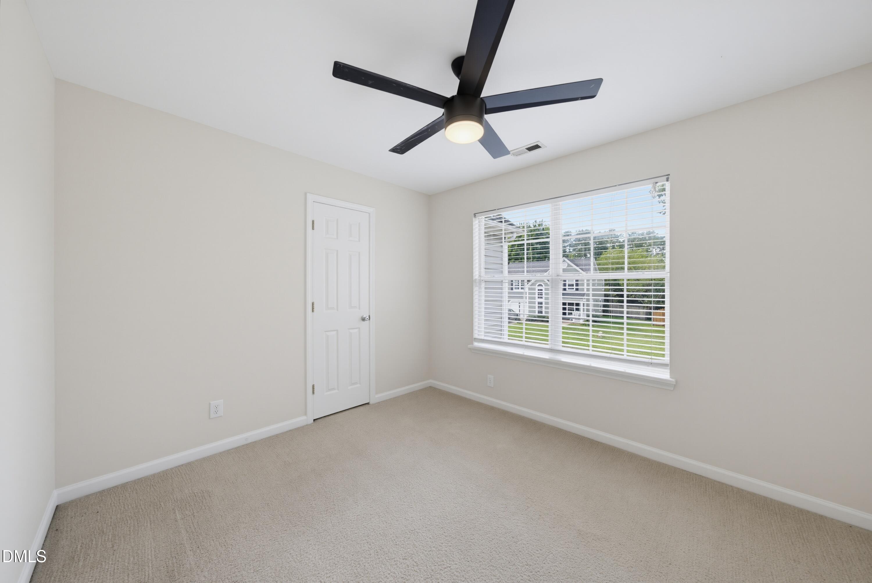 904 Starkland Way Property Photo 25