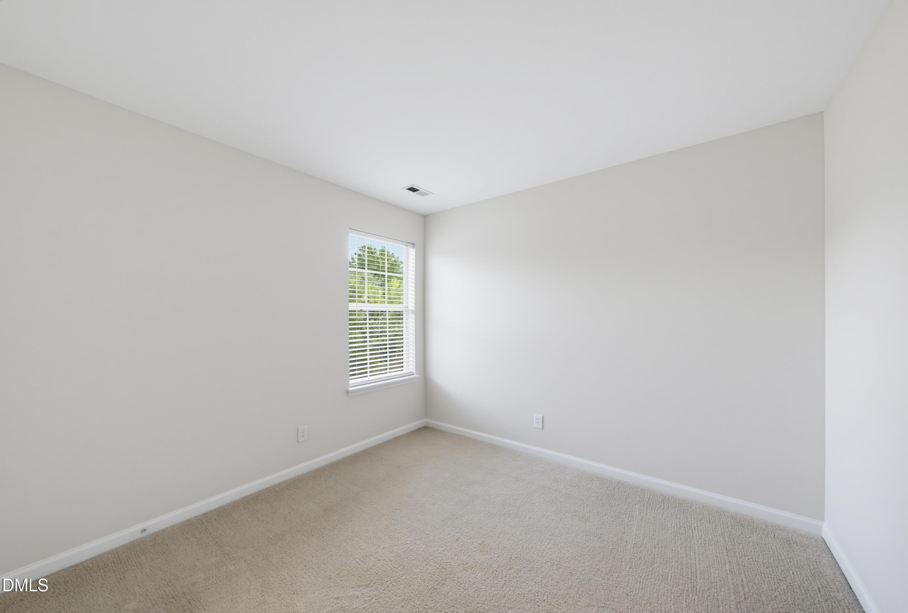 904 Starkland Way Property Photo 27