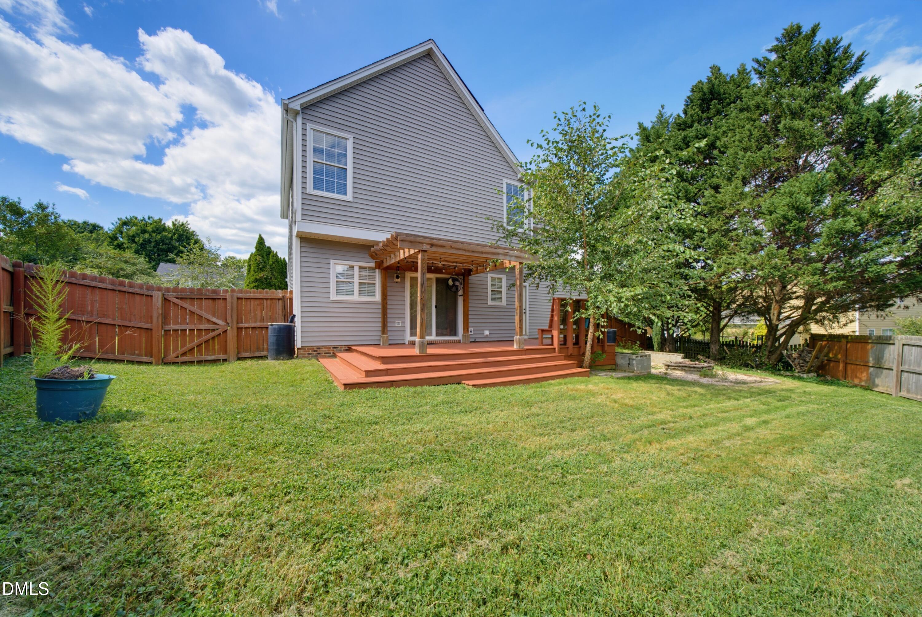 904 Starkland Way Property Photo 31