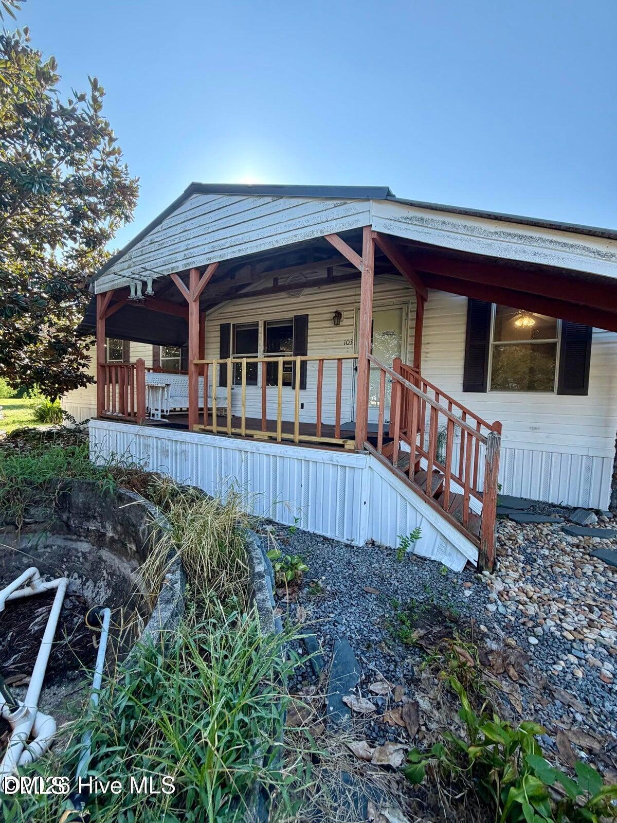 103 E Church Street Property Photo 1