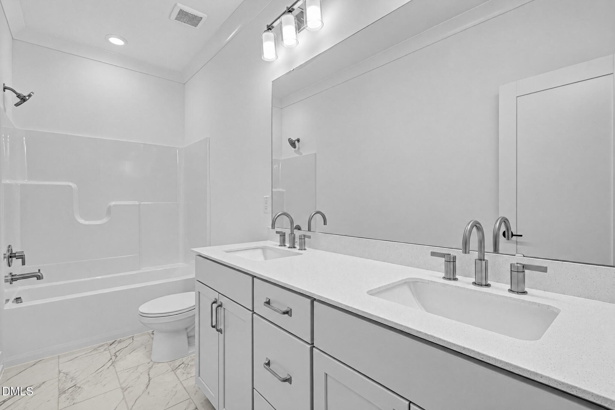 723 Mildred Oaks Court Property Photo 15