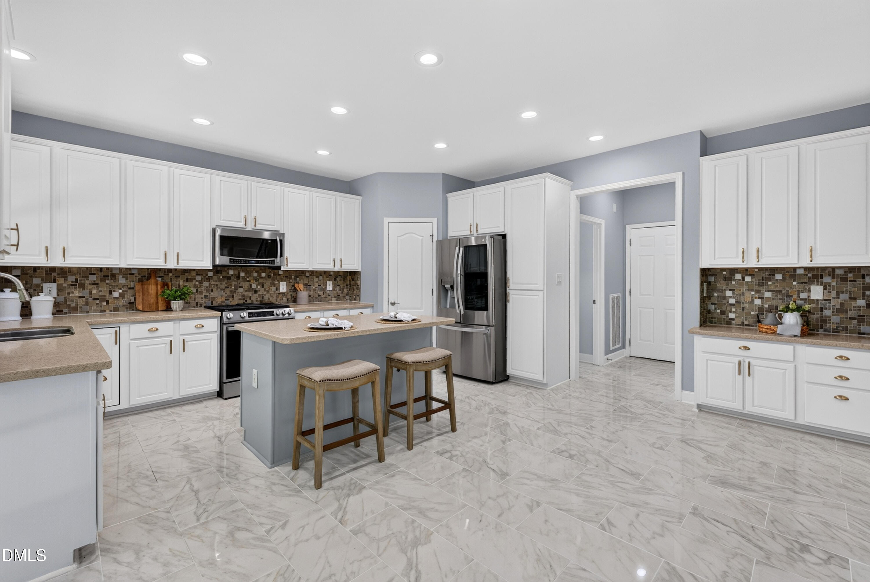 213 Slate Blue Place Property Photo 17