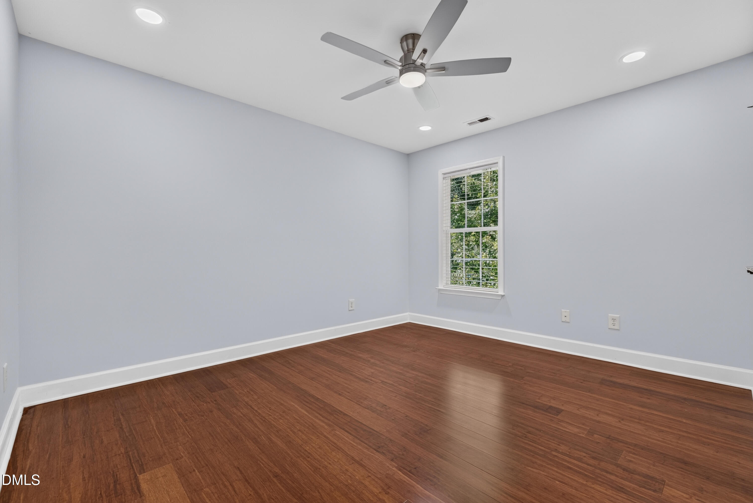 213 Slate Blue Place Property Photo 33