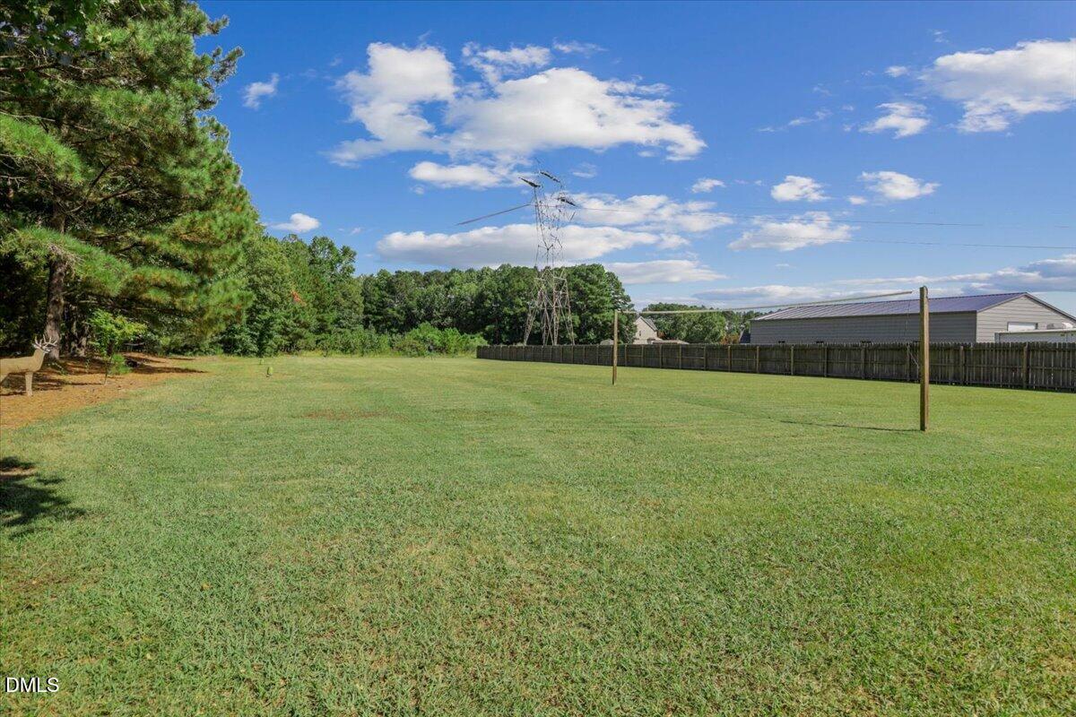 220 Leghorn Drive Property Photo 8