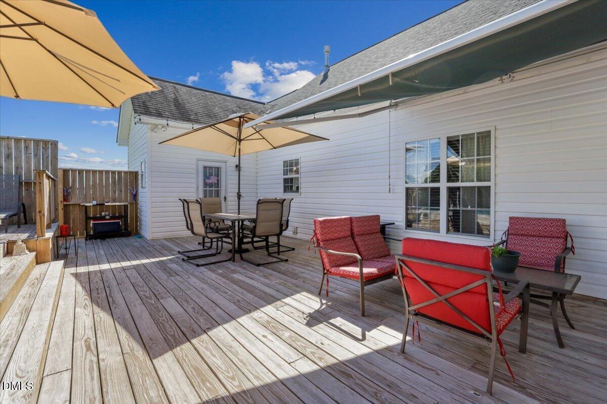 220 Leghorn Drive Property Photo 17