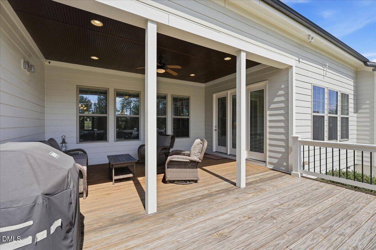 416 Whispering Hills Court Property Photo 7