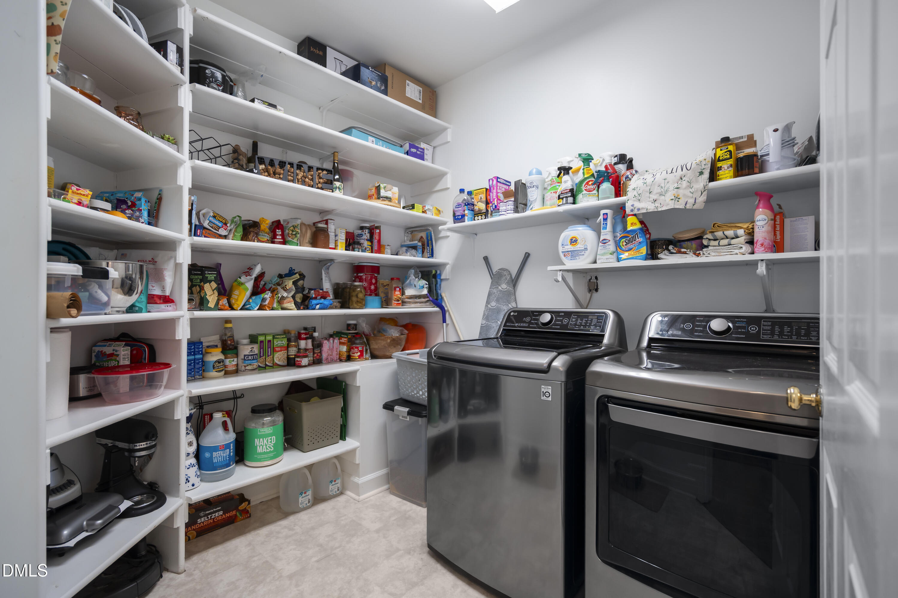 1025 Lake Shore Drive Property Photo 11
