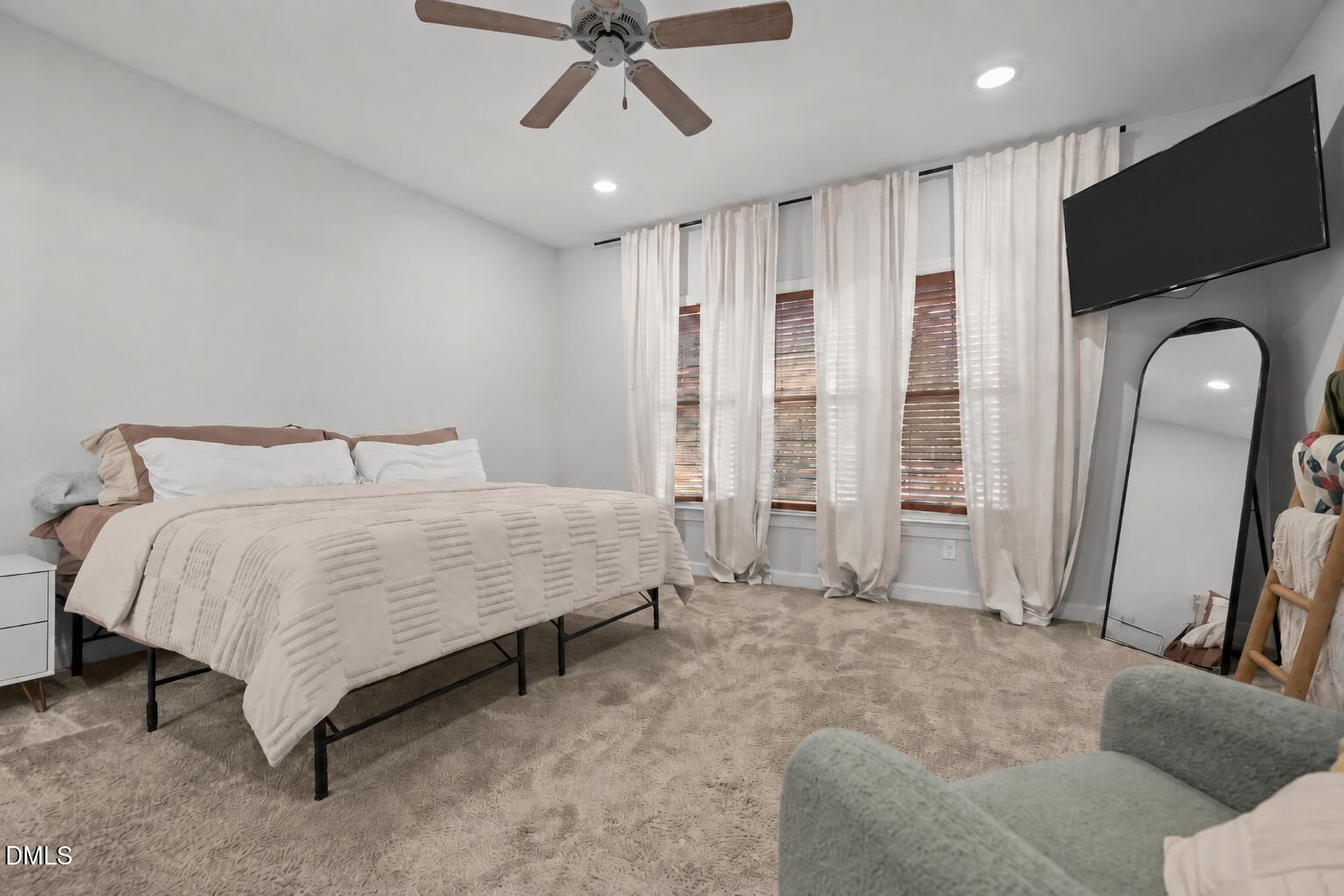 1025 Lake Shore Drive Property Photo 12